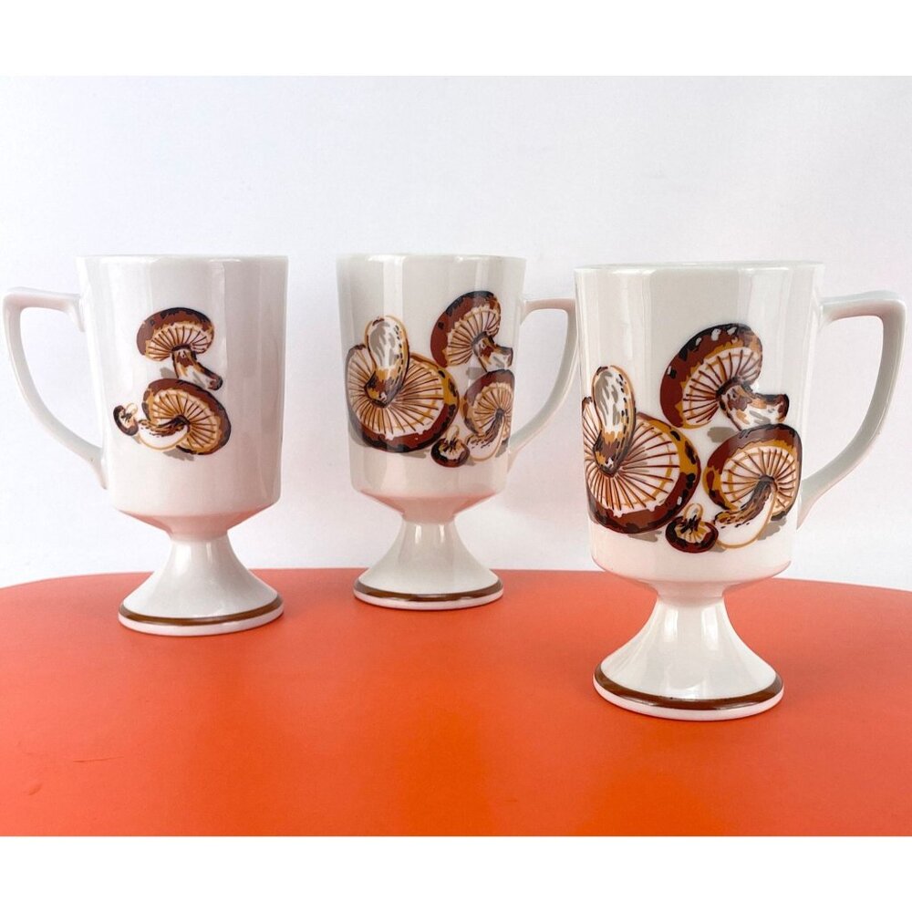 Vintage 70s coffee cups, mushrooms, ceramic, Irish coffee footed mugs, set of 3